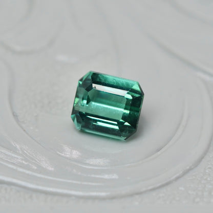 ラグーントルマリン 0.54ct エメラルドカット 4.6mm×4.0mm×3.2mm【MJ2908】