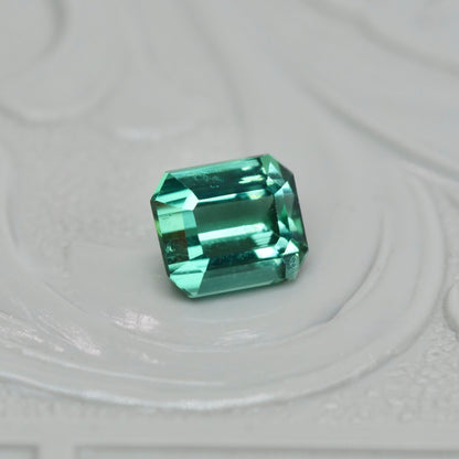 ラグーントルマリン 0.54ct エメラルドカット 4.6mm×4.0mm×3.2mm【MJ2908】