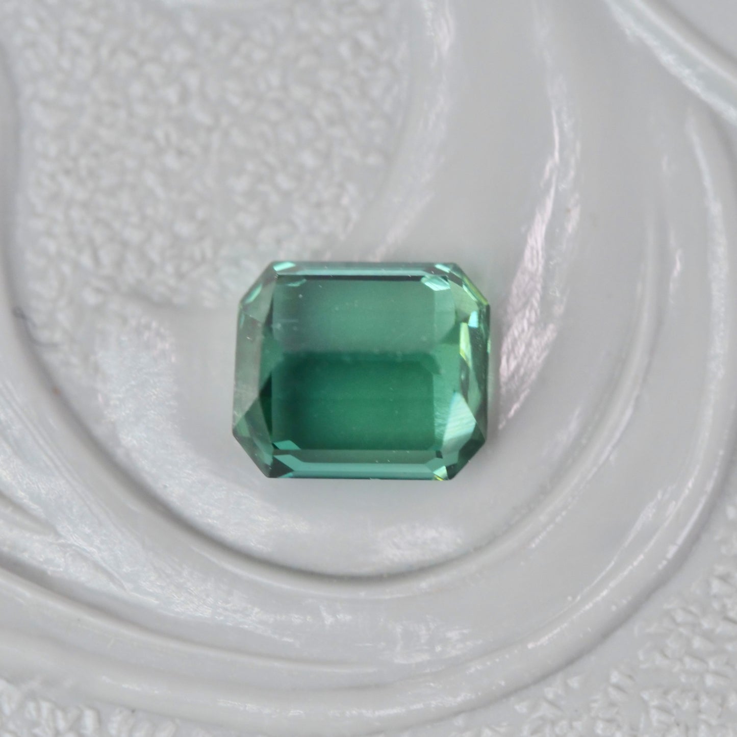 ラグーントルマリン 0.54ct エメラルドカット 4.6mm×4.0mm×3.2mm【MJ2908】