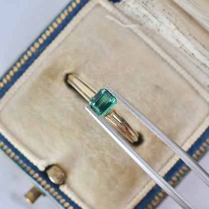 ラグーントルマリン 0.54ct エメラルドカット 4.6mm×4.0mm×3.2mm【MJ2908】