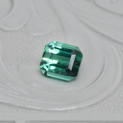 ラグーントルマリン 0.51ct エメラルドカット 4.5mm×4.0mm×3.2mm 【MJ2910】