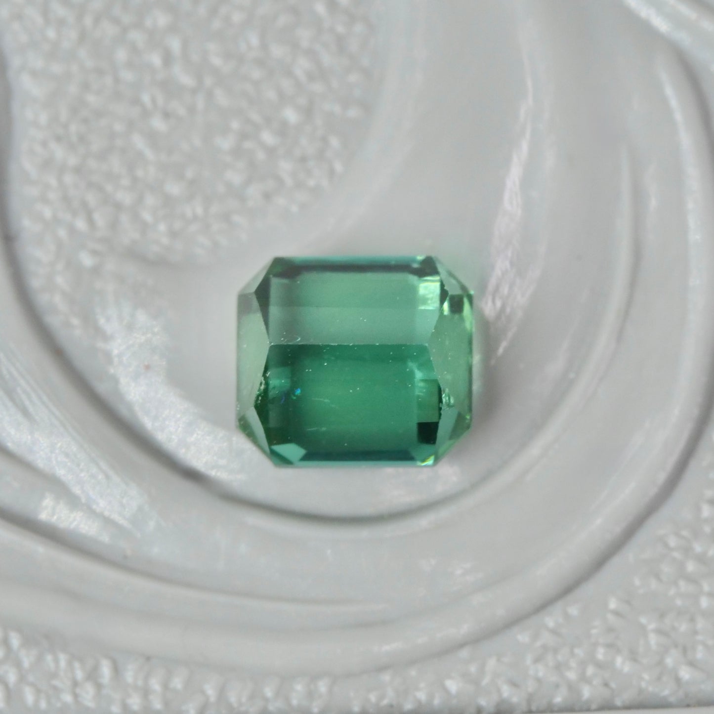 ラグーントルマリン 0.51ct エメラルドカット 4.5mm×4.0mm×3.2mm 【MJ2910】