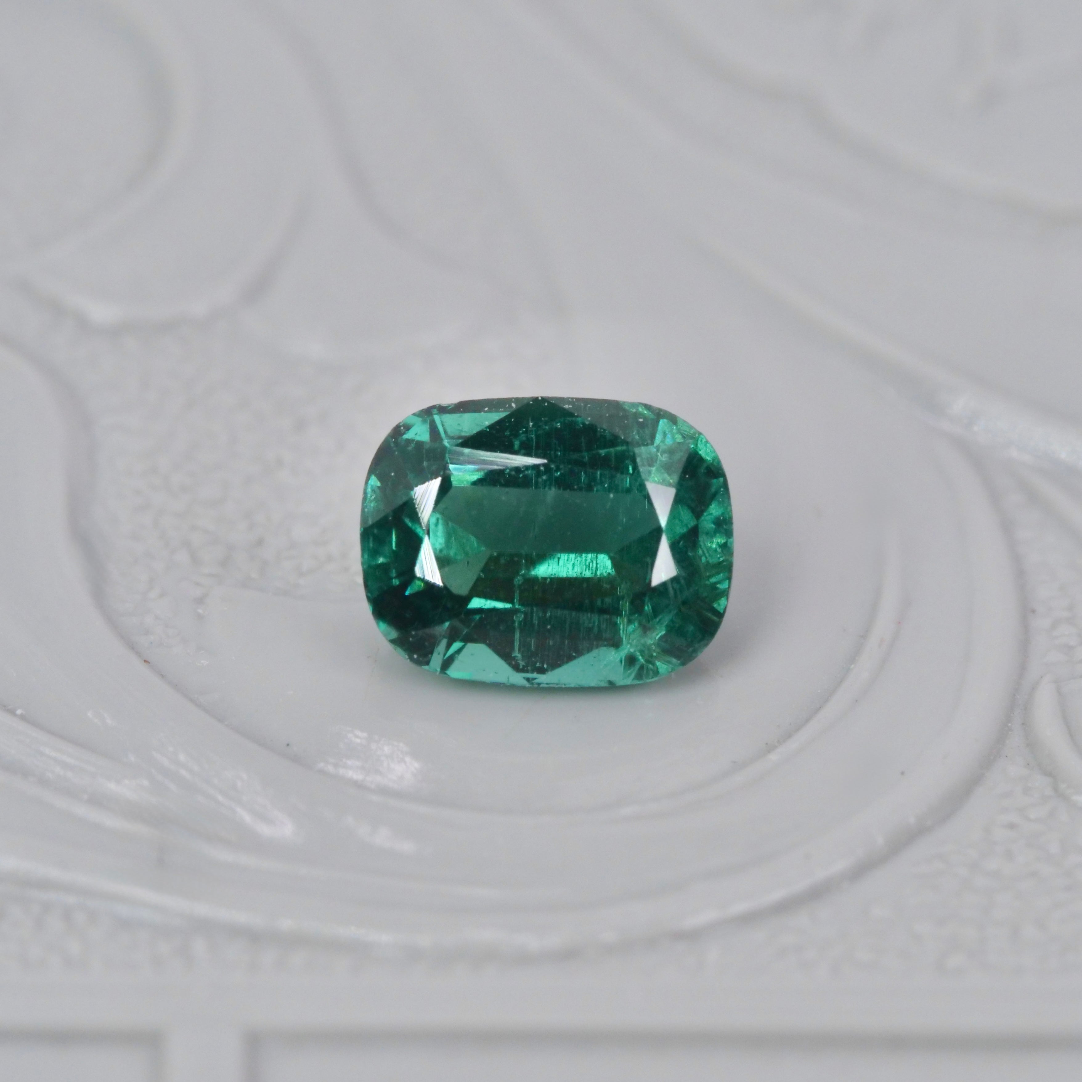 ラグーントルマリン 0.54ct クッションカット 5.4mm×4.2mm×3.0mm