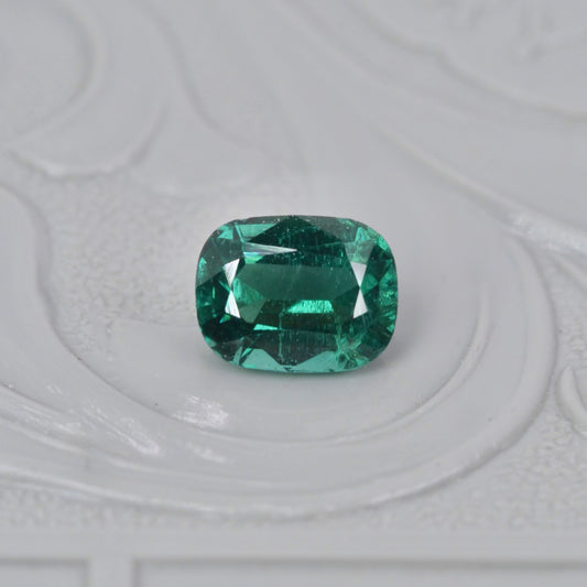 ラグーントルマリン 0.54ct クッションカット 5.4mm×4.2mm×3.0mm 【MJ2911】