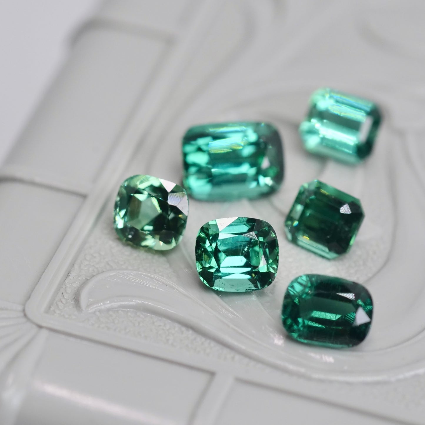 ラグーントルマリン 0.54ct エメラルドカット 4.6mm×4.0mm×3.2mm【MJ2908】