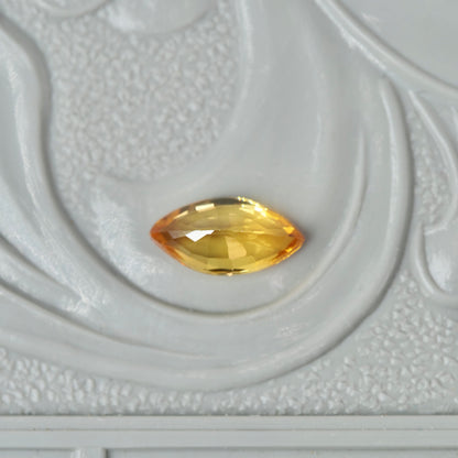 サファイア 0.30ct マーキスカット 5.8mm×3.0mm×2.1mm【MJ2884】