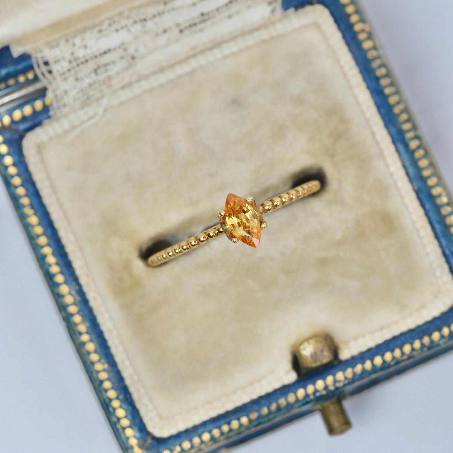 サファイア 0.30ct マーキスカット 5.8mm×3.0mm×2.1mm【MJ2884】