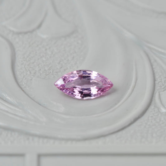 サファイア 0.23ct マーキスカット 5.8mm×2.9mm×1.8mm 【MJ2885】