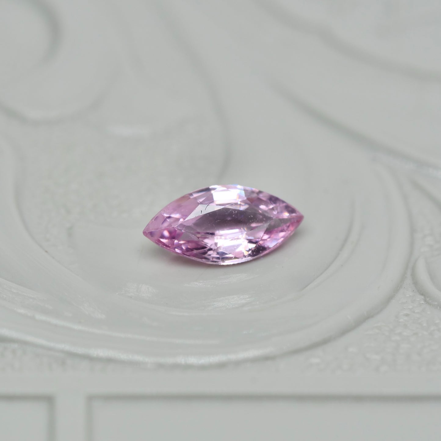 サファイア 0.23ct マーキスカット 5.8mm×2.9mm×1.8mm 【MJ2885】