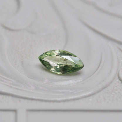 サファイア 0.28ct マーキスカット 5.8mm×3.0mm×2.0mm【MJ2886】