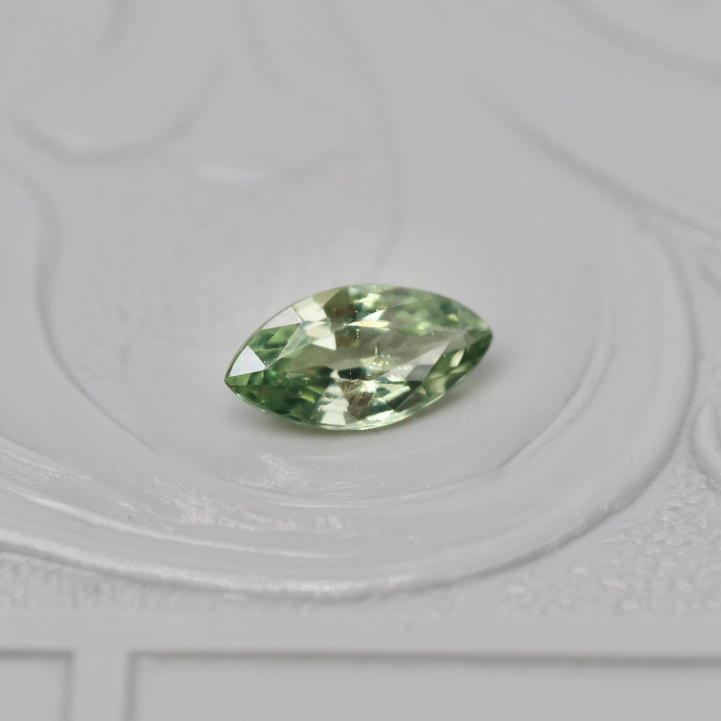サファイア 0.28ct マーキスカット 5.8mm×3.0mm×2.0mm【MJ2886】