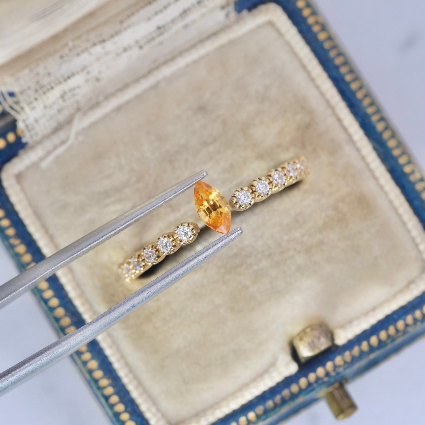 サファイア 0.34ct マーキスカット 5.9mm×3.1mm×2.3mm【MJ2887】