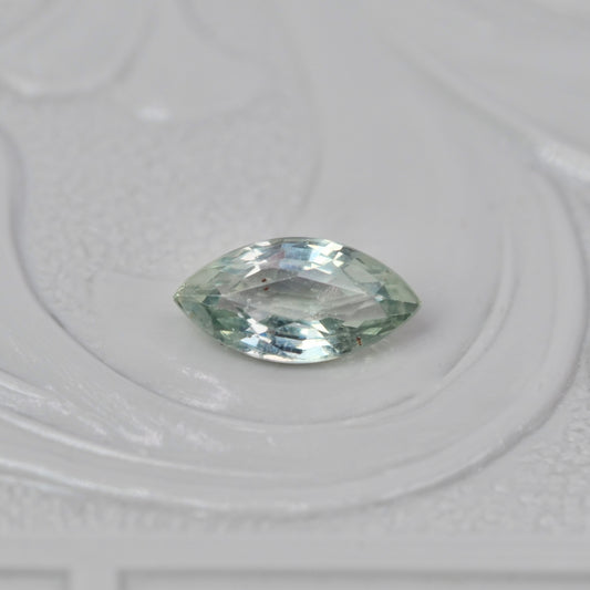 サファイア 0.32ct マーキスカット  5.9mm×3.0mm×2.1mm 【MJ2888】