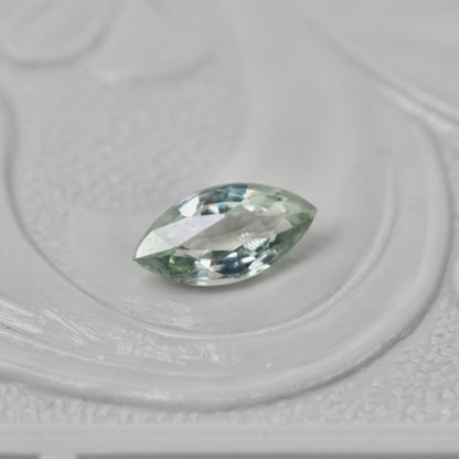 サファイア 0.32ct マーキスカット  5.9mm×3.0mm×2.1mm 【MJ2888】