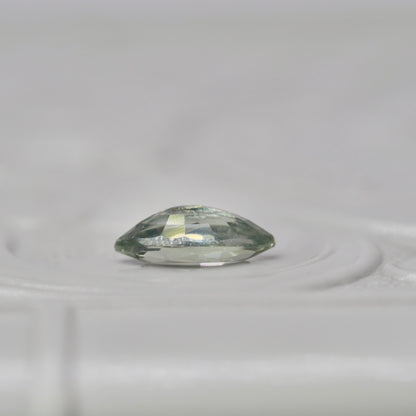 サファイア 0.32ct マーキスカット  5.9mm×3.0mm×2.1mm 【MJ2888】