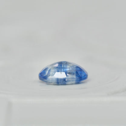 バイカラーサファイア 0.32ct オーバルカット 4.5mm×3.5mm×1.9mm【MJ2879】