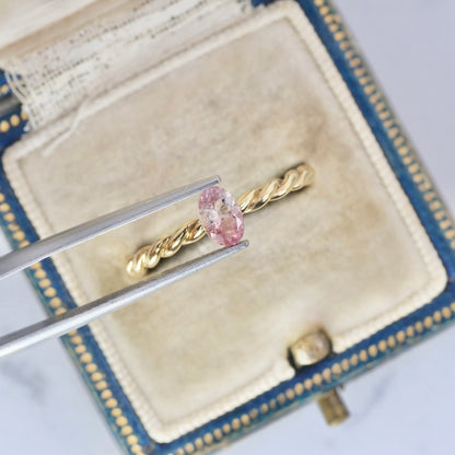 バイカラートルマリン 0.49ct オーバルカット 6.1mm×4.0mm×2.8mm【MJ2980】