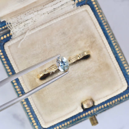バイカラートルマリン 0.50ct オーバルカット 5.8mm×4.0mm×3.1mm【MJ2982】