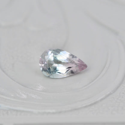 バイカラートルマリン 0.20ct ペアシェイプカット 5.0mm×3.1mm×2.2mm【MJ2983】