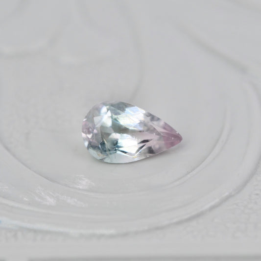 バイカラートルマリン 0.20ct ペアシェイプカット 5.0mm×3.1mm×2.2mm【MJ2983】
