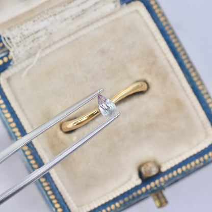 バイカラートルマリン 0.20ct ペアシェイプカット 5.0mm×3.1mm×2.2mm【MJ2983】