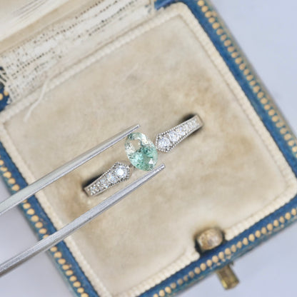 バイカラートルマリン 0.44ct オーバルカット 5.9mm×4.1mm×2.6mm【MJ2984】