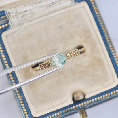 バイカラートルマリン 0.44ct オーバルカット 5.9mm×4.1mm×2.6mm【MJ2984】