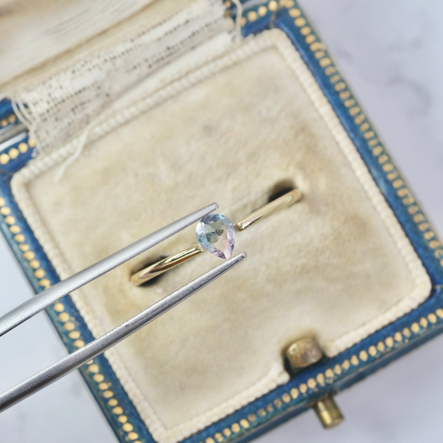 バイカラートルマリン 0.23ct ペアシェイプカット 5.0mm×3.9mm×1.9mm【MJ2985】