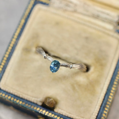 モンタナサファイア 0.21ct オーバルカット 3.8mm×2.7mm×1.5mm 【MJ2632】