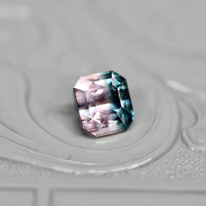 エメラルドカット バイカラートルマリン 0.90ct 5.1mm×4.5mm-4.7mm 【MJ2518】
