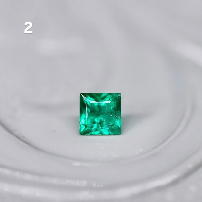 プリンセスカット エメラルド 2.5mm×2.5mm【MJ2555】