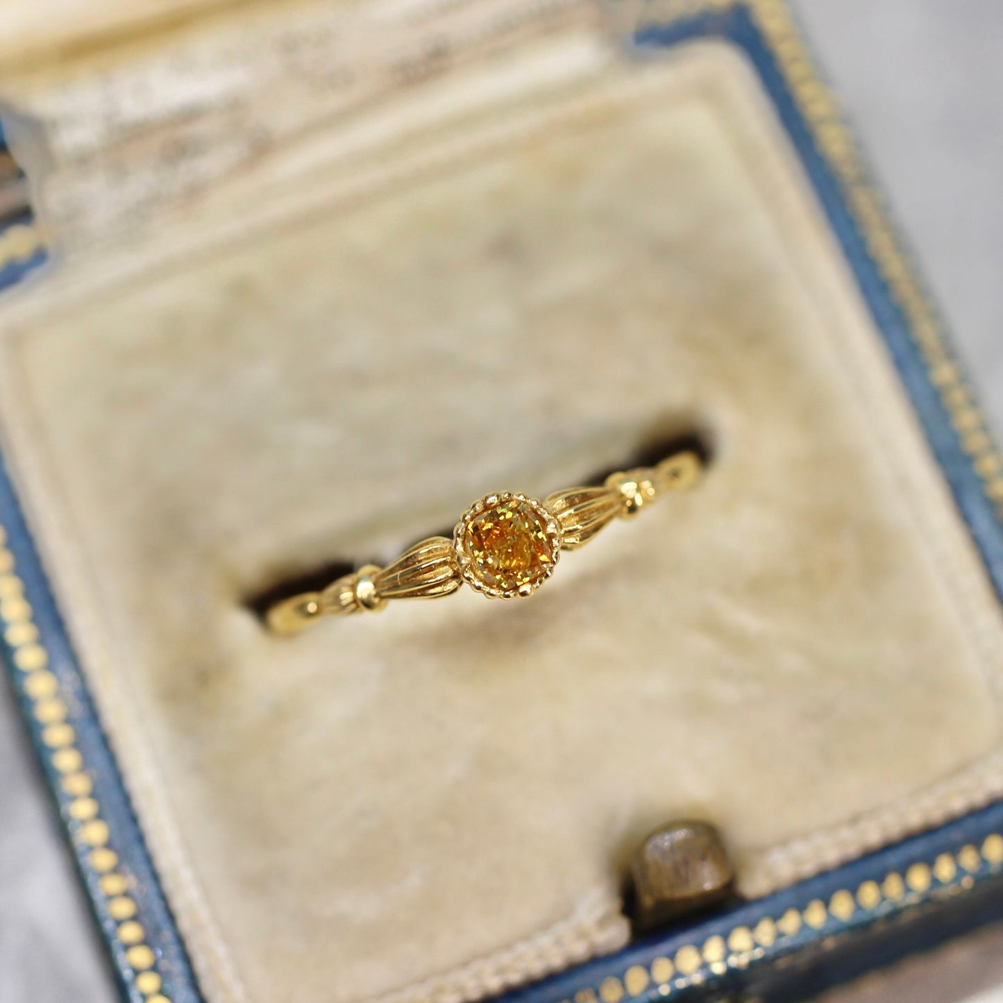 ブラウンダイヤモンド 0.152ct クッションカット 3.0mm×2.8mm×2.1mm【MJ2625】