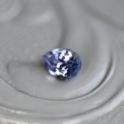 バイカラーサファイア 0.2ct  4×3mm ペアシェイプカット 【MJ2459】