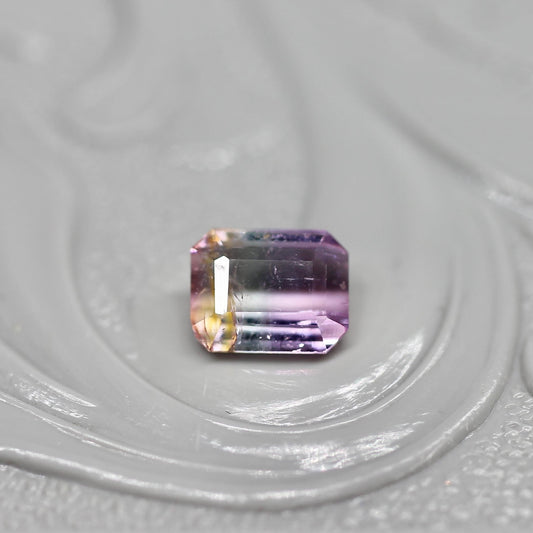 エメラルドカット パーティカラードトルマリン 0.40ct 4.4mm×3.4mm-1.9mm 【MJ2514】