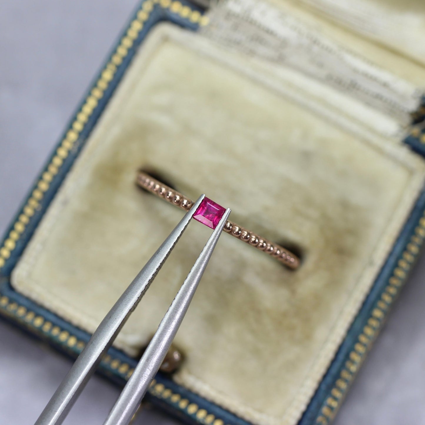 ルビー 0.15ct スクエアカット 2.5mm×2.5mm×2.0mm【MJ2750】