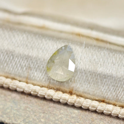 ペアシェイプカット ナチュラルダイヤモンド 0.19ct 4.9mm×3.4mm-0.6mm 【MJ2485】