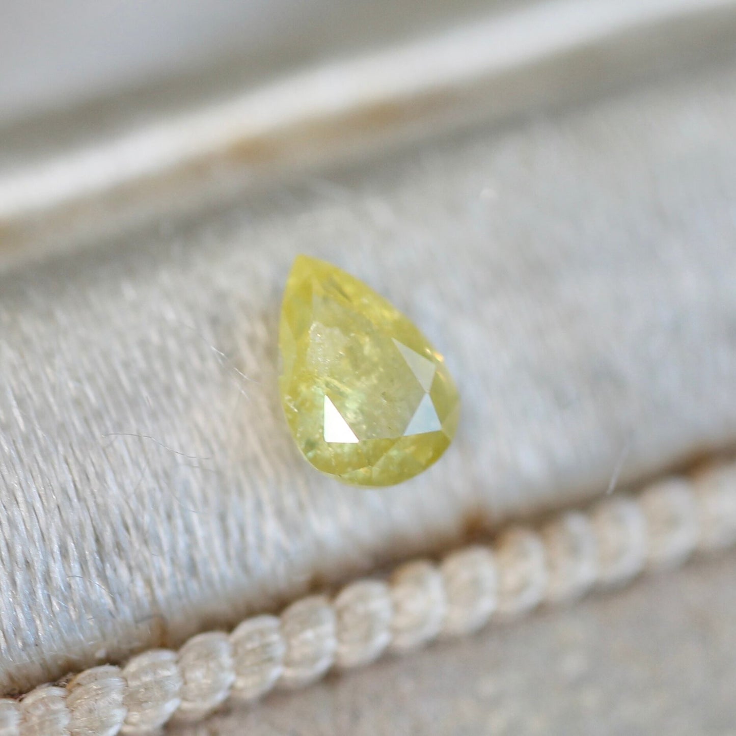 ペアシェイプカット ナチュラルダイヤモンド 0.195ct 4.5mm×3.1mm-1.6mm 【MJ2478】