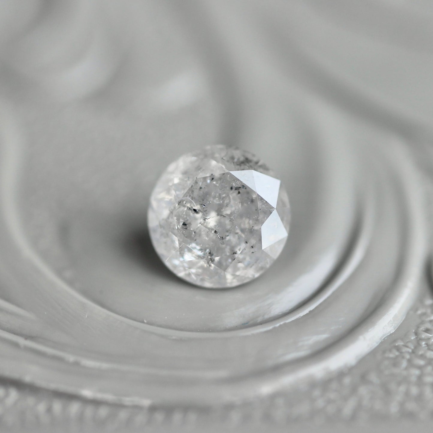 ソルトアンドペッパーダイヤモンド 0.42ct 4.6mm 【MJ2442】