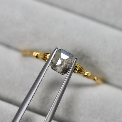 エメラルドローズカット ソルトアンドペッパーダイヤモンド 0.48ct 4.6mm×4.0mm-1.5mm 【MJ2491】