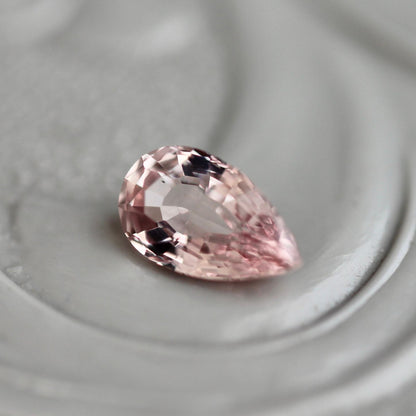 パパラチアサファイア 0.250ct 3mm×5mm ペアシェイプカット ソーティング付き【MJ2431】