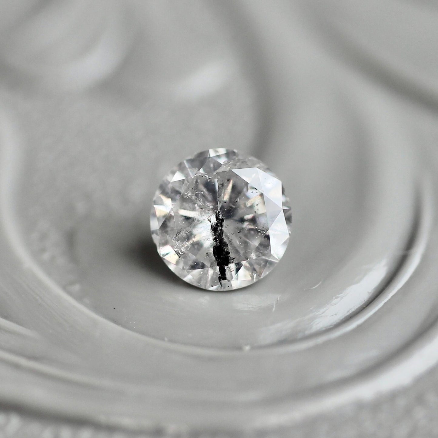 ソルトアンドペッパーダイヤモンド 0.23ct 3.8mm 【MJ2439】