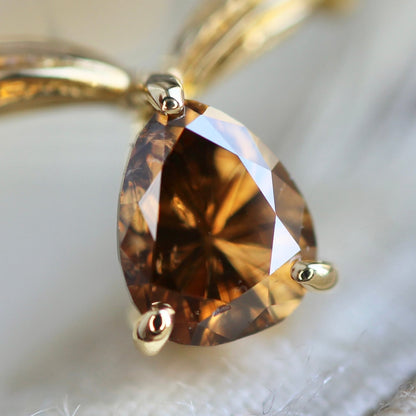 コニャックブラウンダイヤモンド0.218ct 3本爪×アンティークVアーム K18YG リング 【MJ2410】