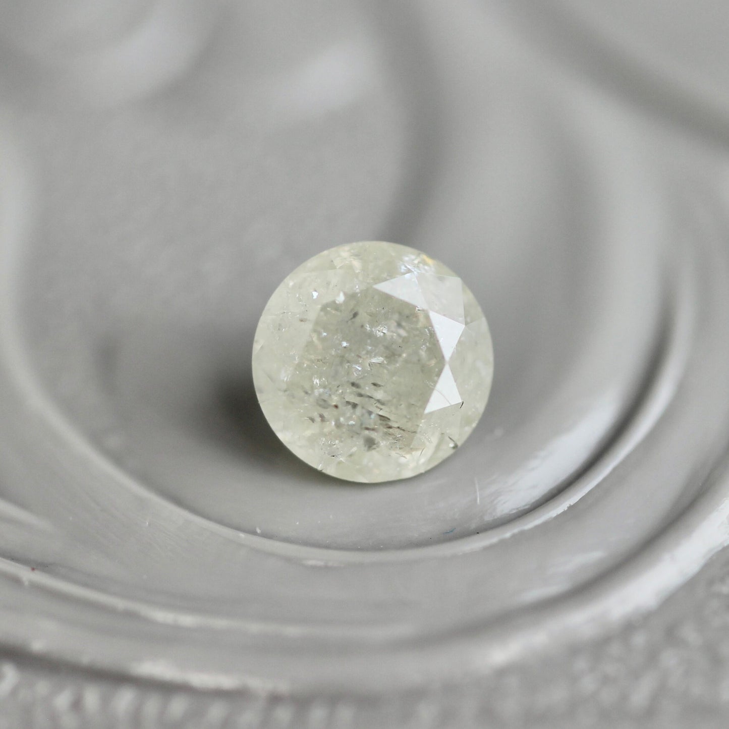 ソルトアンドペッパーダイヤモンド 0.3ct 4.2mm 【MJ2444】