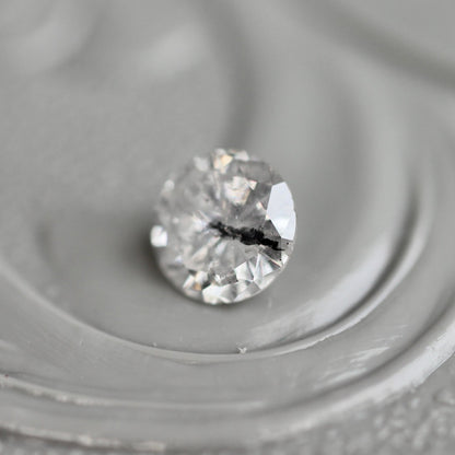 ソルトアンドペッパーダイヤモンド 0.23ct 3.8mm 【MJ2439】