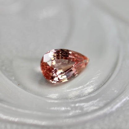 パパラチアサファイア 0.25ct ペアシェイプ 5.0mm×3.0mm×1.9mm ソーティング付き【MJ2743】