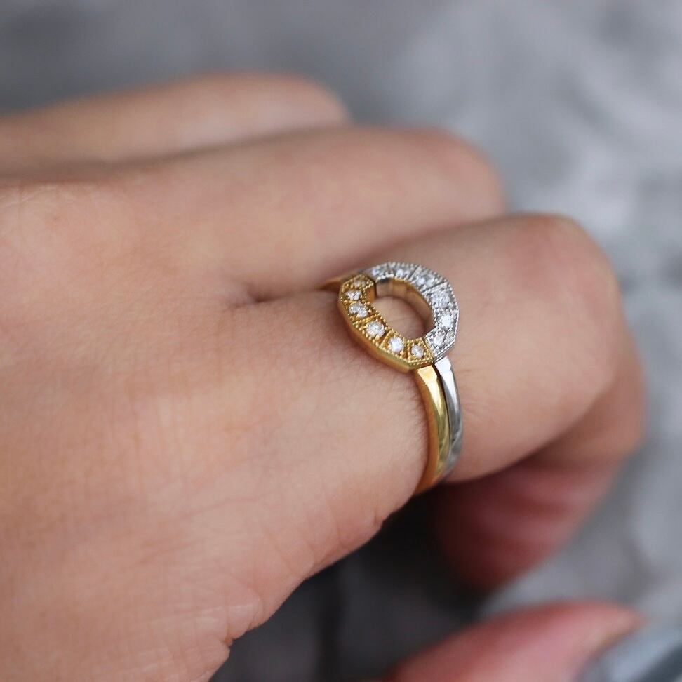 トラペゾイドリング ダイヤモンド 0.07ct VSクラス 【MJ2500】