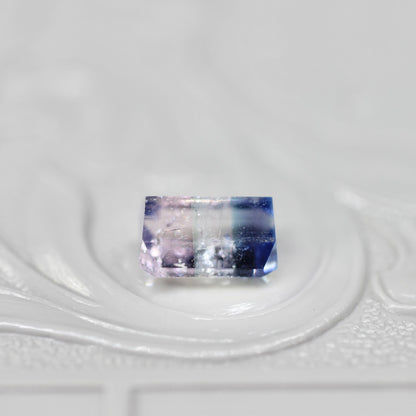 パーティーカラードトルマリン 1.17ct エメラルドカット 6.7mm×4.9mm×4.0mm【MJ2662】