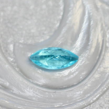 パライバトルマリン 0.160ct ブラジル産 マーキスカット 5.3mm×2.5mm×1.9mm【MJ2720】