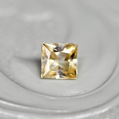 バイカラーサファイア 0.24ct スクエアカット 3.2mm×3.2mm×2.2mm【MJ2689】