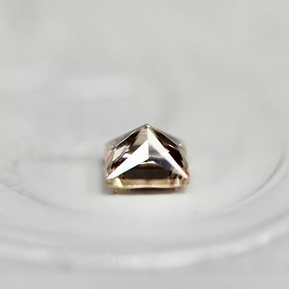 サファイア 0.19ct スクエアカット 3.1mm×3.1mm×2.2mm【MJ2687】